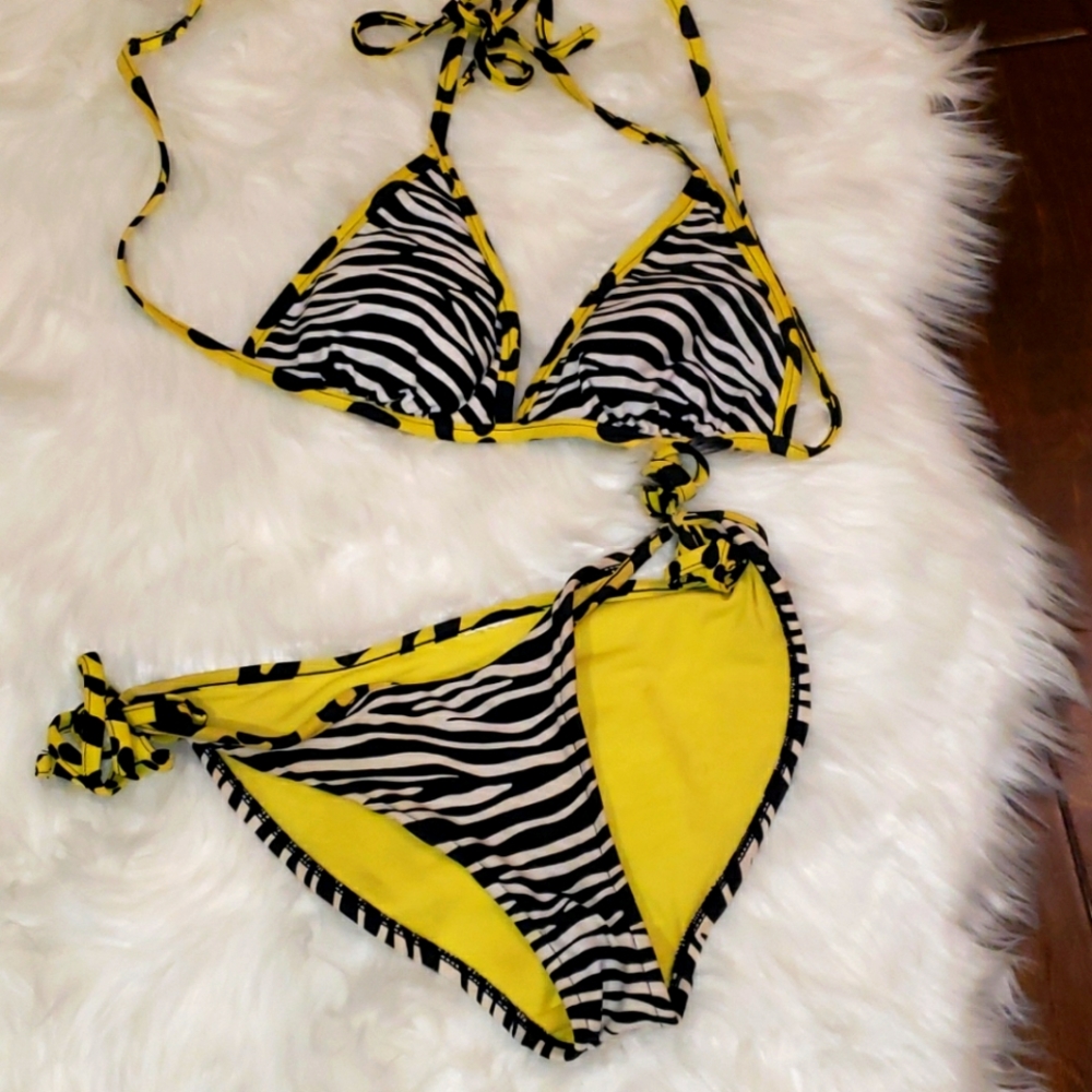 Bsthing suit bikini